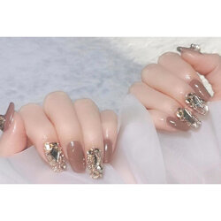 鄭州學美甲化妝培訓班廠家,培訓學校美甲生產廠家